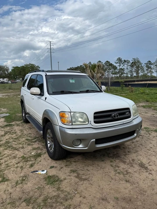 2004 Toyota Sequoia 1st Gen - Image 10 of 11