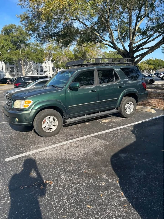 2004 Toyota Sequoia 1st Gen - Image 2 of 8