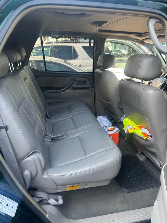 2004 Toyota Sequoia 1st Gen - Image 3 of 8