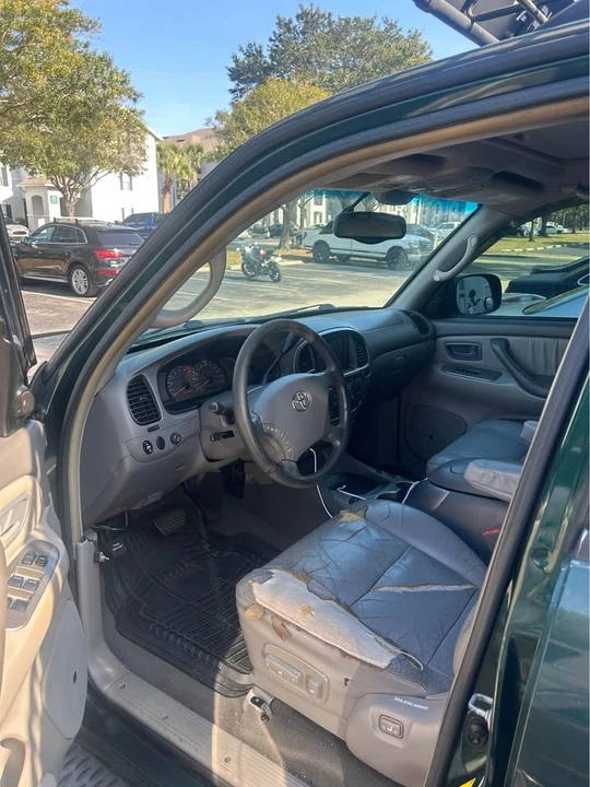 2004 Toyota Sequoia 1st Gen - Image 6 of 8