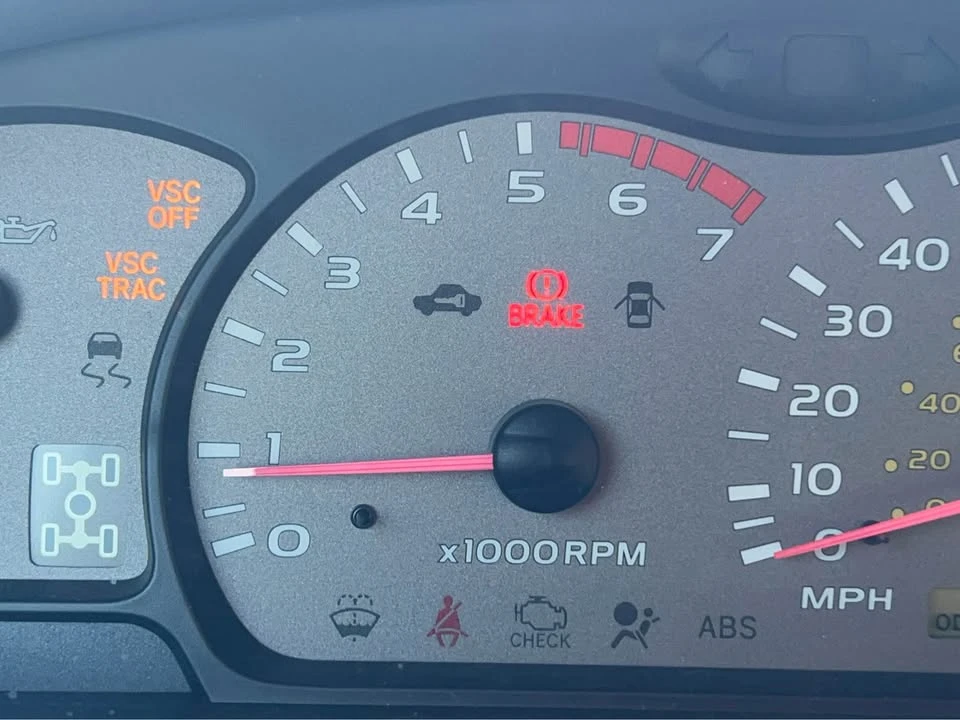 2004 Toyota Sequoia 1st Gen - Image 6 of 13