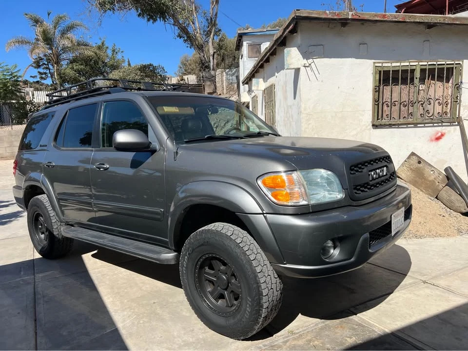 2004 Toyota Sequoia 1st Gen - Image 7 of 13
