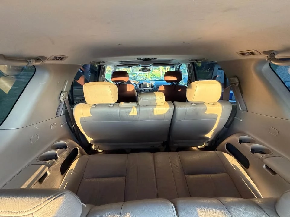 2004 Toyota Sequoia 1st Gen - Image 9 of 10