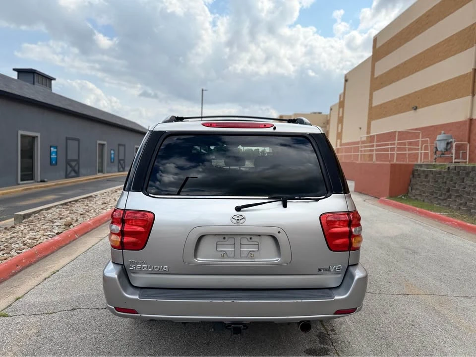 2004 Toyota Sequoia 1st Gen - Image 6 of 20