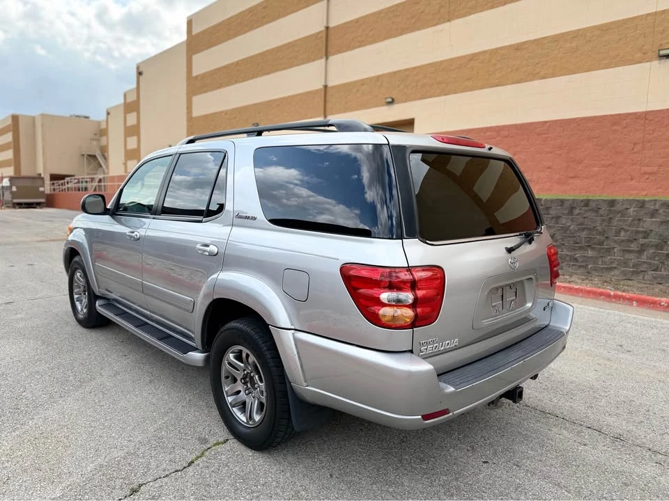 2004 Toyota Sequoia 1st Gen - Image 7 of 20