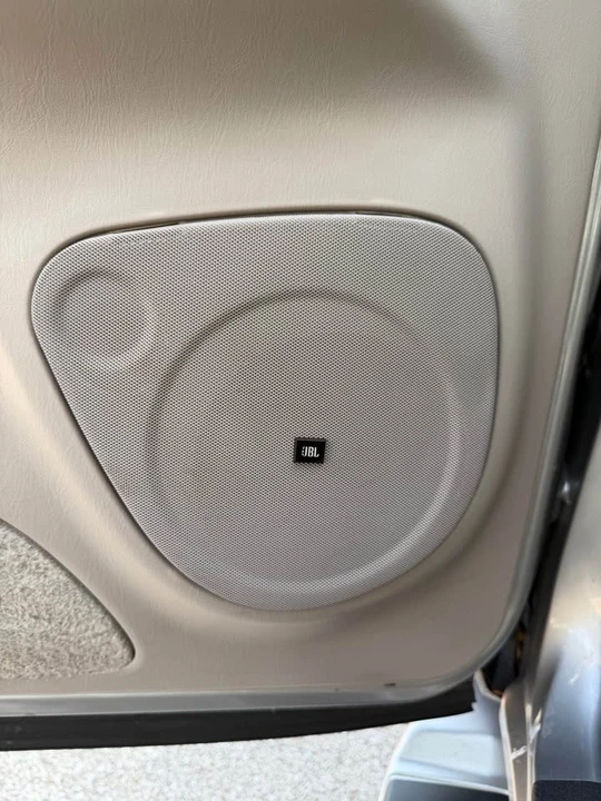 2004 Toyota Sequoia 1st Gen - Image 18 of 20