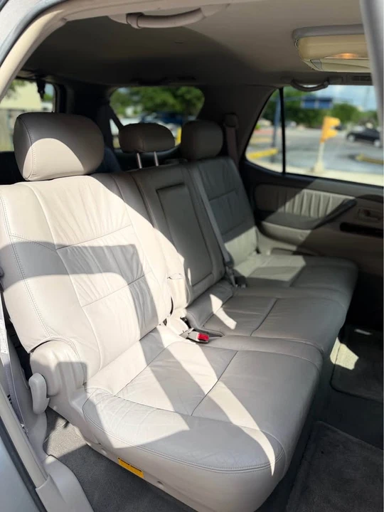 2004 Toyota Sequoia 1st Gen - Image 11 of 20