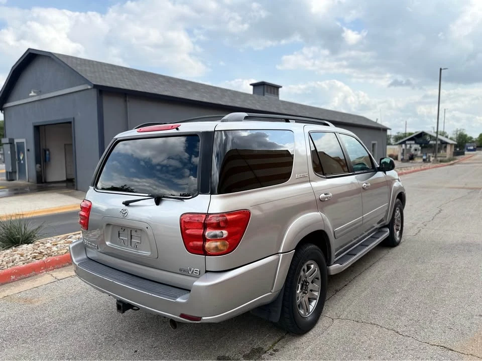 2004 Toyota Sequoia 1st Gen - Image 5 of 20