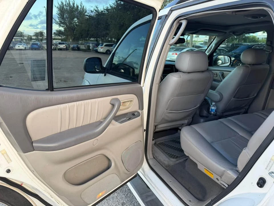 2004 Toyota Sequoia 1st Gen - Image 6 of 13