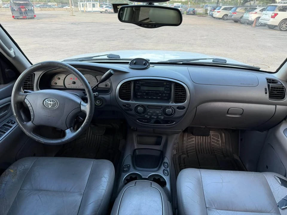 2004 Toyota Sequoia 1st Gen - Image 9 of 13