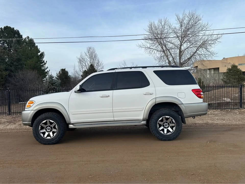 2004 Toyota Sequoia 1st Gen - Image 5 of 19