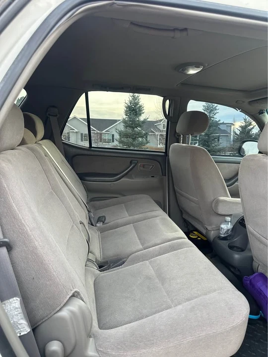 2004 Toyota Sequoia 1st Gen - Image 9 of 19