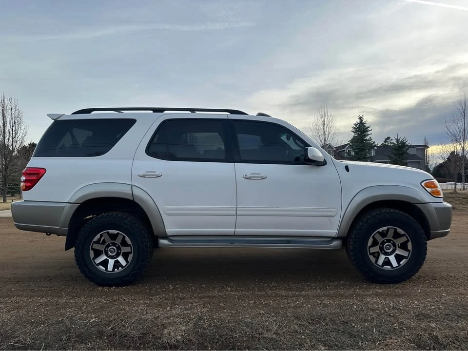 2004 Toyota Sequoia 1st Gen - Image 7 of 19