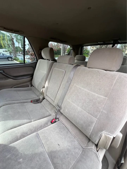 2004 Toyota Sequoia 1st Gen - Image 5 of 10