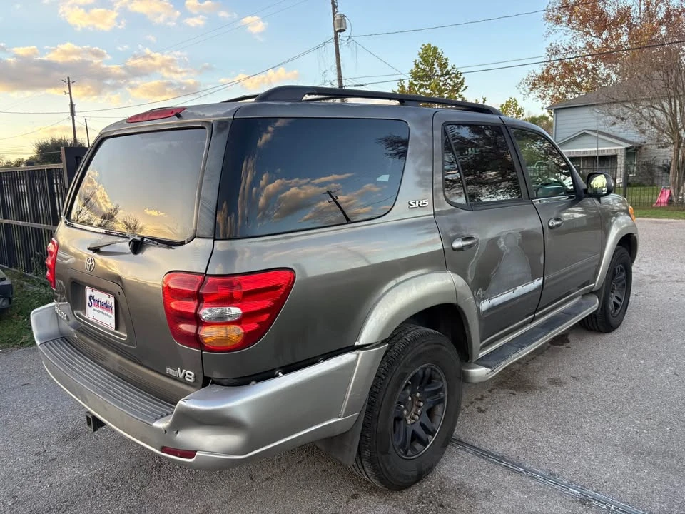 2004 Toyota Sequoia 1st Gen - Image 4 of 8
