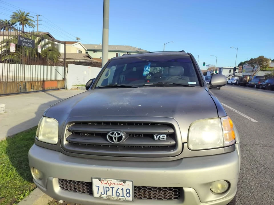 2004 Toyota Sequoia 1st Gen - Image 5 of 6