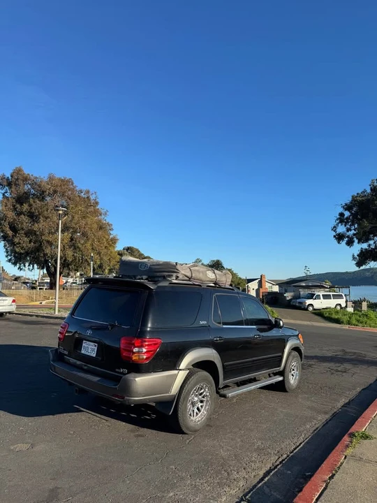 2004 Toyota Sequoia 1st Gen - Image 6 of 10