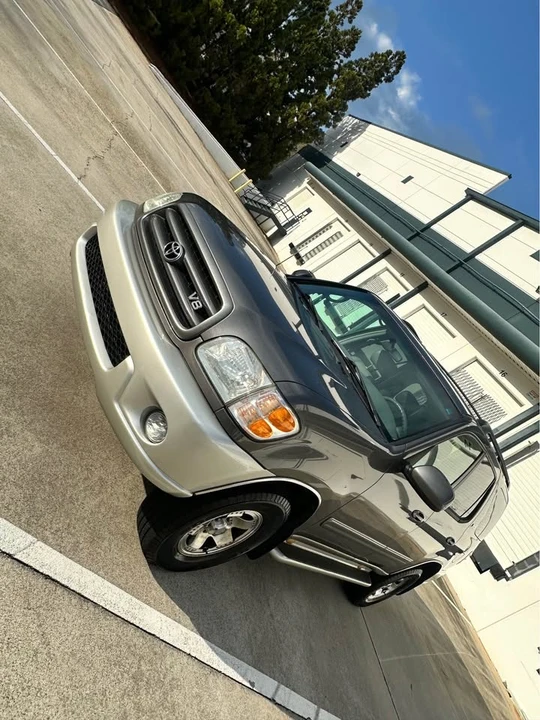 2004 Toyota Sequoia 1st Gen - Image 4 of 19