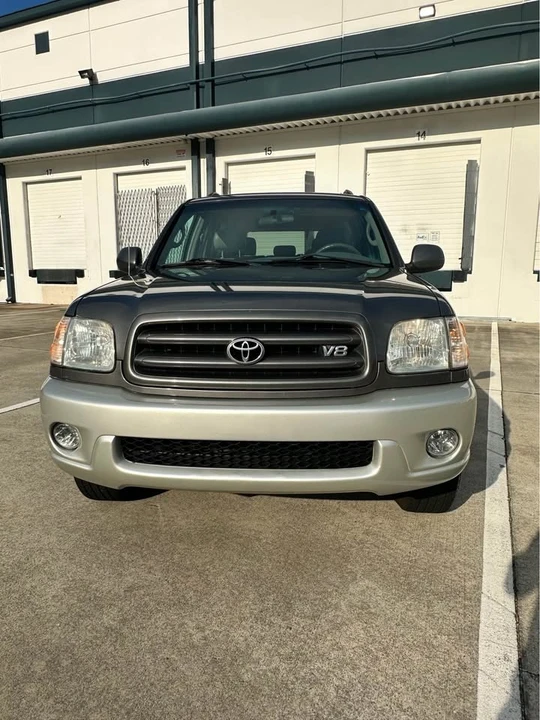 2004 Toyota Sequoia 1st Gen - Image 3 of 19