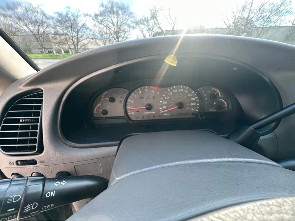 2004 Toyota Sequoia 1st Gen - Image 14 of 19