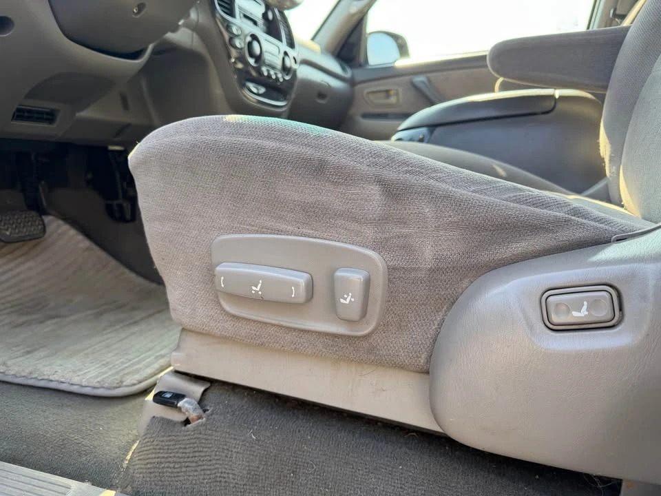 2004 Toyota Sequoia 1st Gen - Image 9 of 20