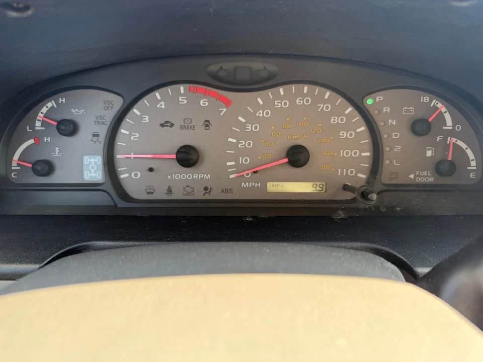 2004 Toyota Sequoia 1st Gen - Image 5 of 20