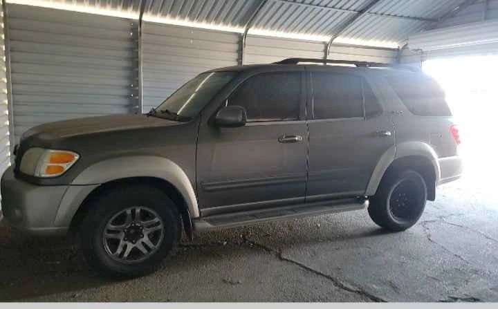 2004 Toyota Sequoia 1st Gen - Image 11 of 12