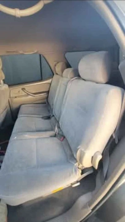 2004 Toyota Sequoia 1st Gen - Image 6 of 12