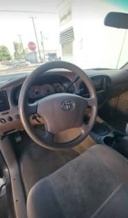 2004 Toyota Sequoia 1st Gen - Image 9 of 12