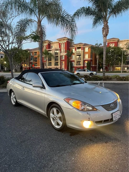 2004 Toyota Solara 2nd Gen - Image 2 of 4