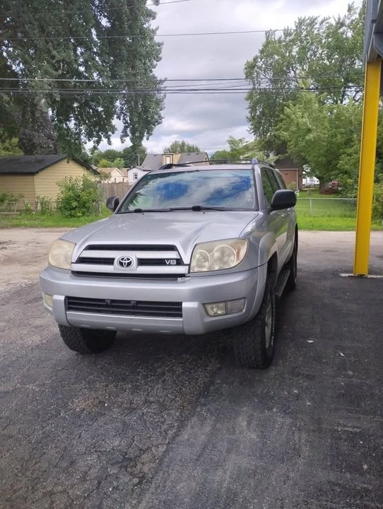 2004 Toyota Corolla - Image 2 of 8