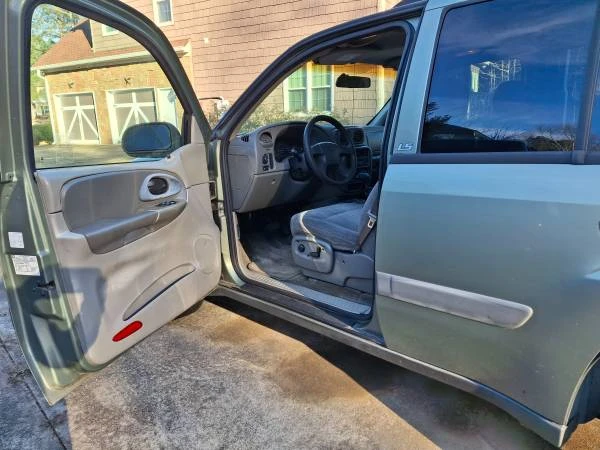 2004 Chevrolet Trailblazer - Image 11 of 20