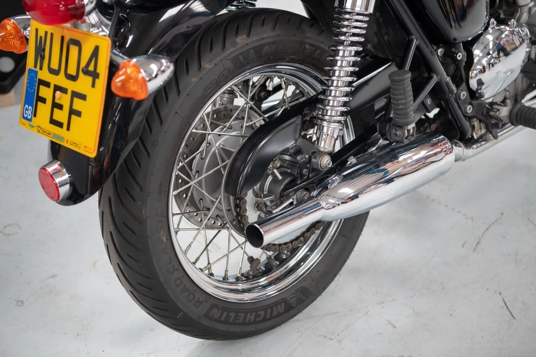 2004 Triumph New Bonneville - Image 7 of 30