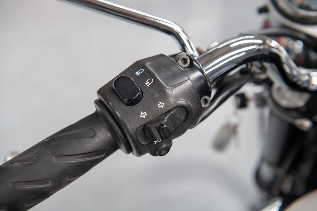 2004 Triumph New Bonneville - Image 15 of 30