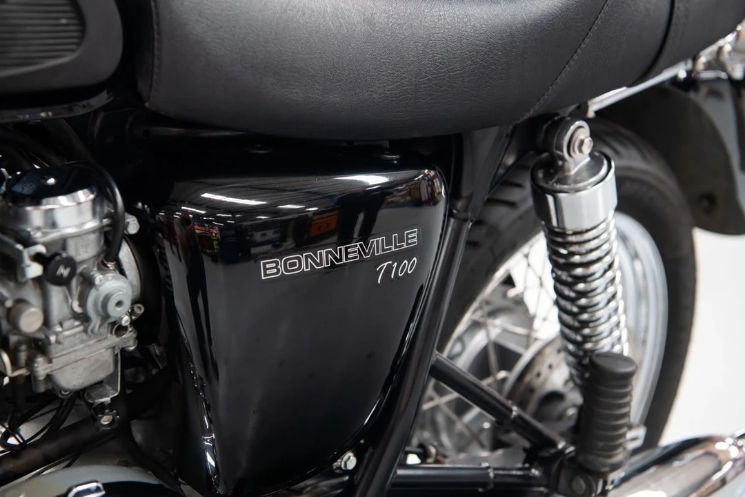 2004 Triumph New Bonneville - Image 30 of 30