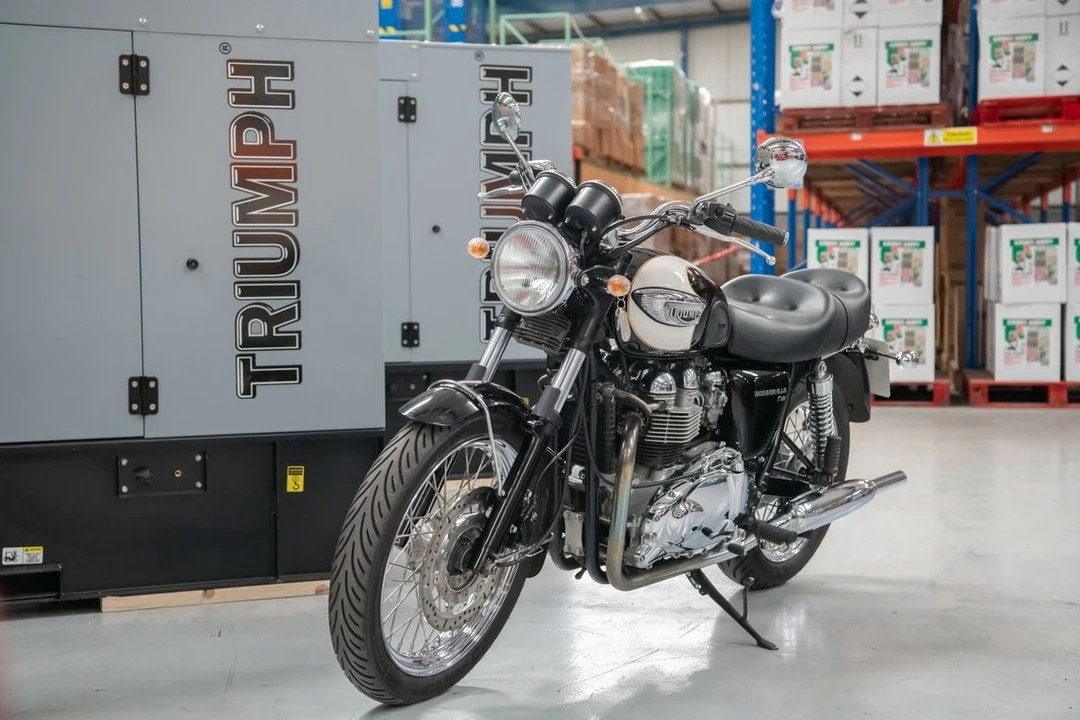 2004 Triumph New Bonneville - Image 5 of 30