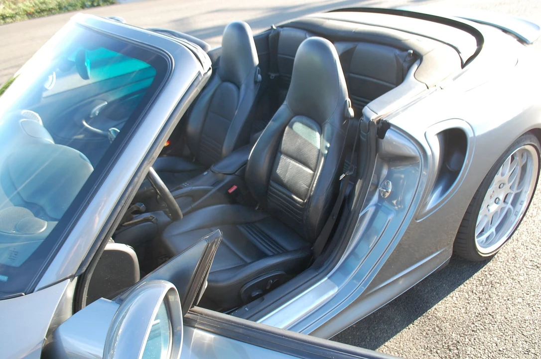 2004 Porsche 996 Turbo - Image 12 of 13