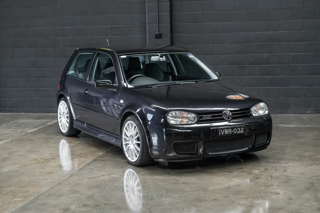 2004 Volkswagen R32 Mk4 - Image 10 of 31