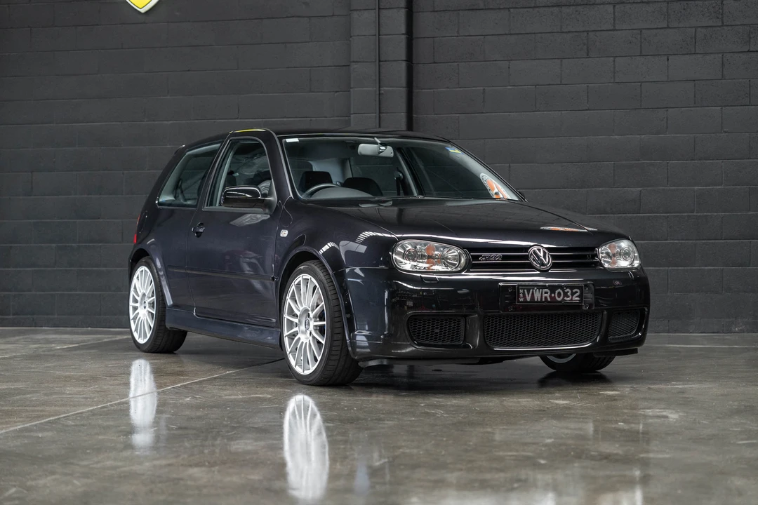 2004 Volkswagen R32 Mk4 - Image 18 of 31