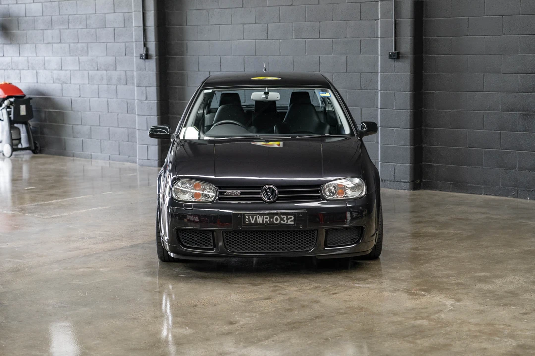2004 Volkswagen R32 Mk4 - Image 19 of 31