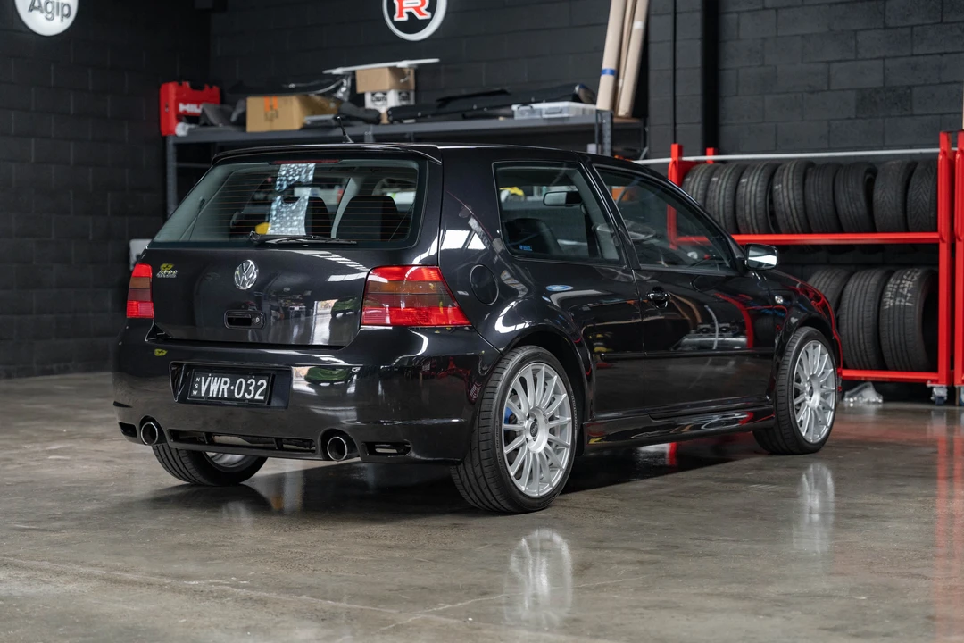 2004 Volkswagen R32 Mk4 - Image 8 of 31