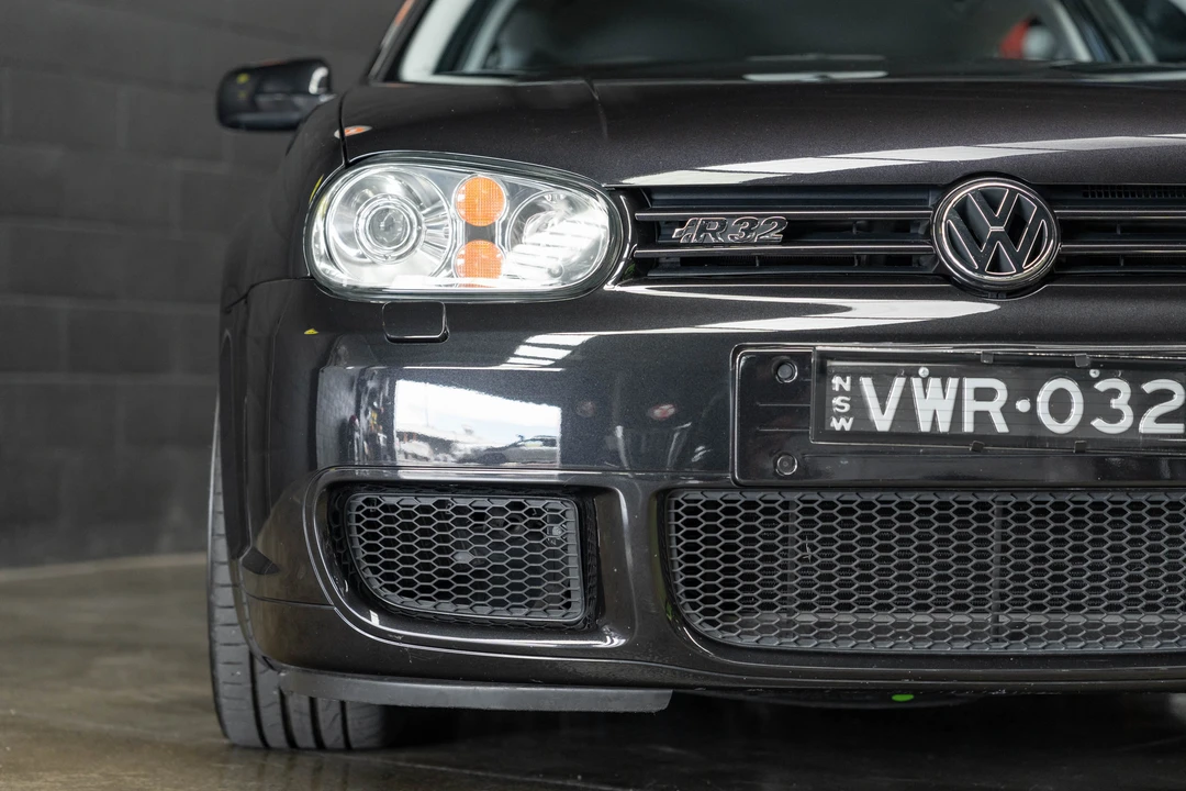 2004 Volkswagen R32 Mk4 - Image 24 of 31