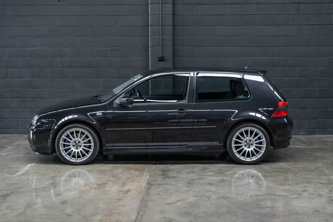 2004 Volkswagen R32 Mk4 - Image 5 of 31