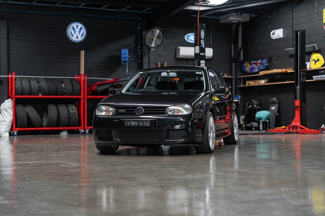 2004 Volkswagen R32 Mk4 - Image 4 of 31