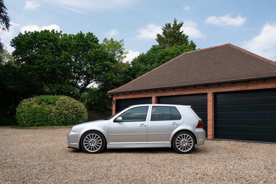 2004 Volkswagen R32 Mk4 - Image 5 of 31