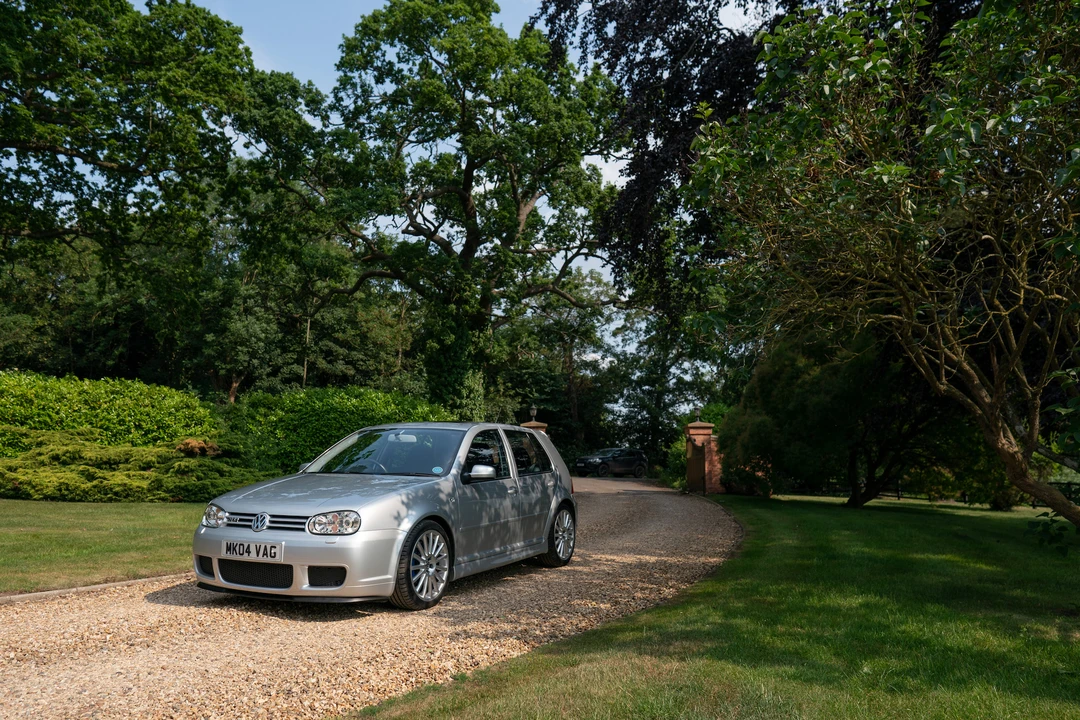 2004 Volkswagen R32 Mk4 - Image 12 of 31