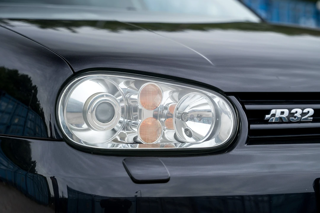 2004 Volkswagen R32 Mk4 - Image 20 of 31