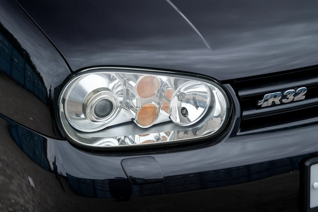 2004 Volkswagen R32 Mk4 - Image 21 of 31