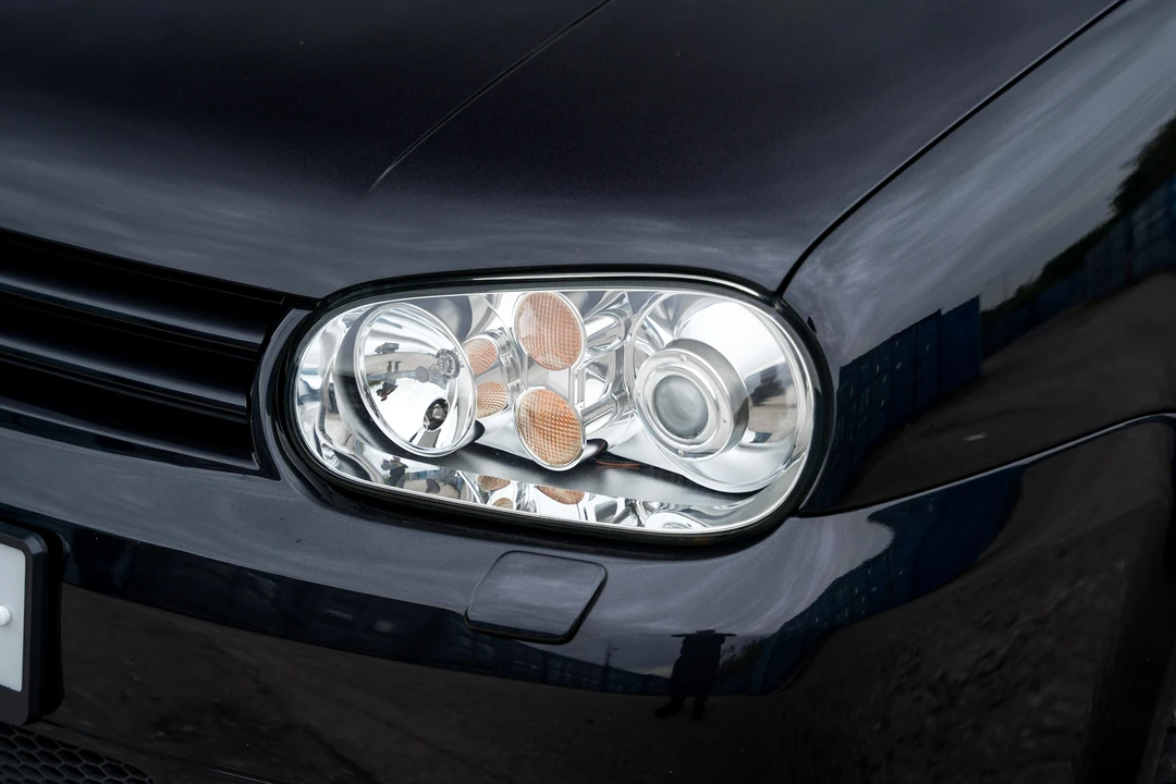 2004 Volkswagen R32 Mk4 - Image 23 of 31