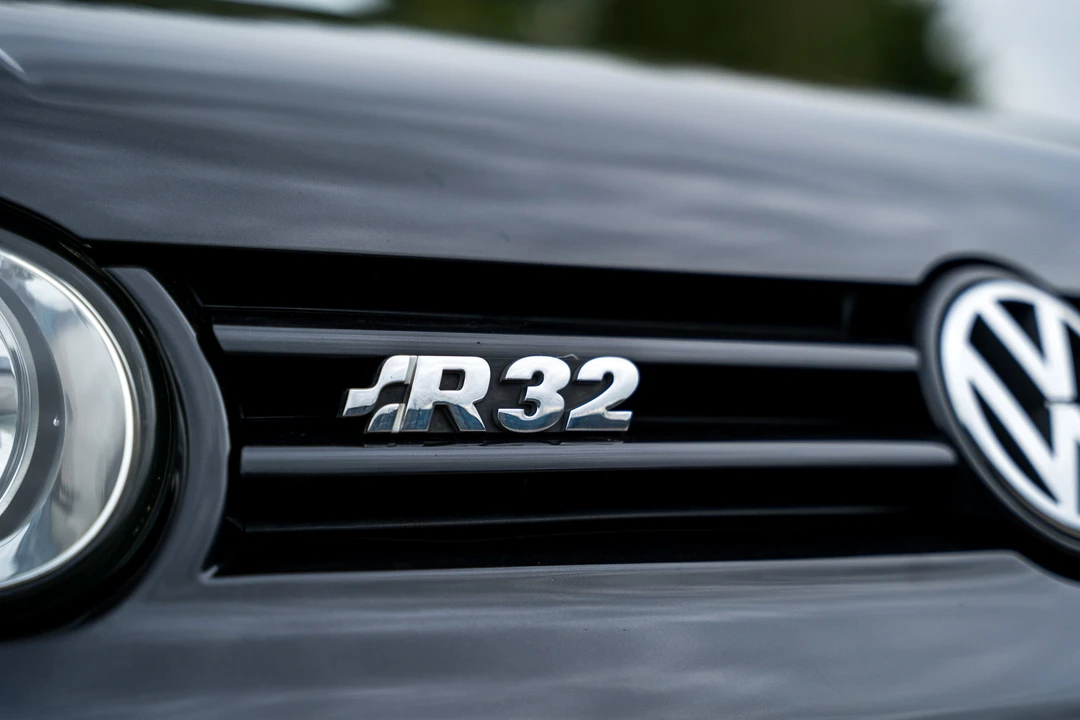 2004 Volkswagen R32 Mk4 - Image 24 of 31